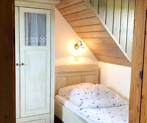 Czerwony Nad Samym Jeziorem Prázdninový dům