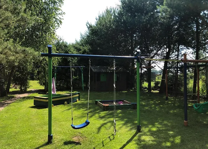 펜션 Czerwony Nad Samym Jeziorem *