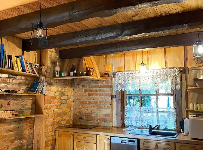 Czerwony Nad Samym Jeziorem